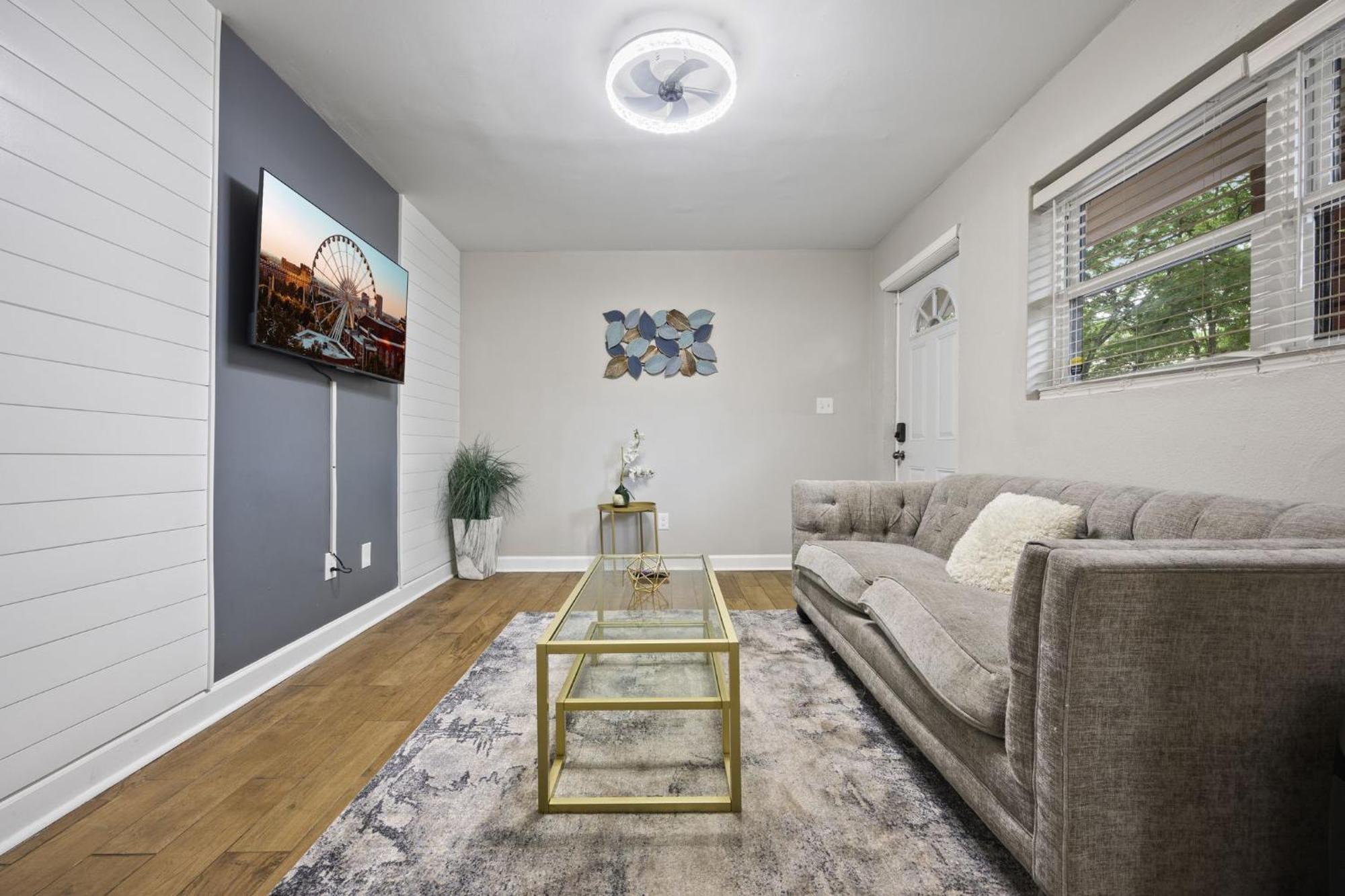 Cozy 2 Bedroom With Serene Ambiance Holiday home Atlanta